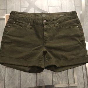 a.n.a olive shorts